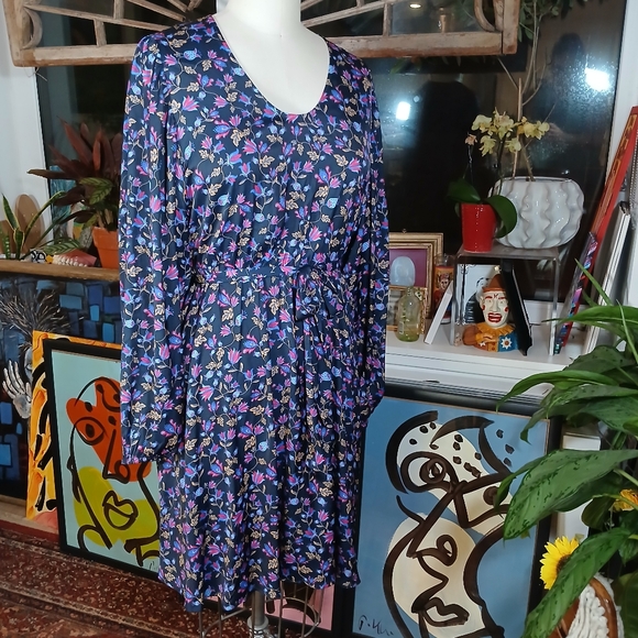 NWT Banana Republic Navy Blue Balloon Sleeve Floral Mini Dress / Size M - Picture 4 of 9